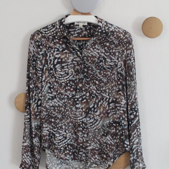 Anthropologie x Cloth & Stone Lightweight Animal Print Long Sleeve Button Down - Picture 2 of 7